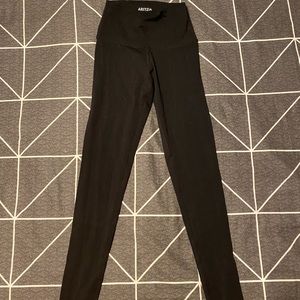 Aritzia leggings